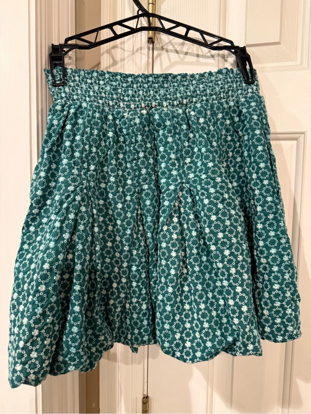 Buru Green and White Floral Smocked Mini Flare Bubble Skirt M Embroidered - Picture 9 of 9